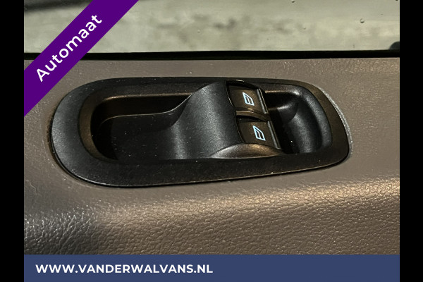 Ford Transit 2.0 TDCI 131pk Automaat L3H2 Euro6 Airco | Cruisecontrol | Verwarmde voorruit | Parkeersensoren Bijrijdersbank