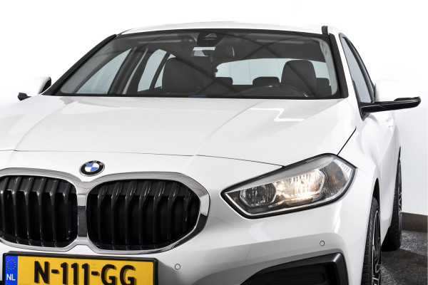 BMW 1-serie 118i 140 PK Corporate High Executive | Cruise | PDC | NAV+ Apple Car Play | EEC | LM 19" |