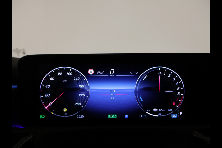 Mercedes-Benz A-Klasse 250 e Star Edition Luxury Line LIMITED | Nightpakket | Parkeerpakket met achteruitrijcamera | KEYLESS GO | Draadloos oplaadsysteem voor Smartphone | Extra USB-poorten | Dodehoekassistent | 	URBAN GUARD vehicle protection |