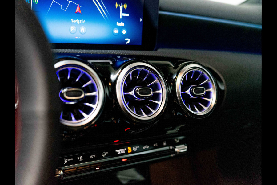 Mercedes-Benz A-Klasse A 250 e AMG Line | 2024 | 45 AMG look | Pano