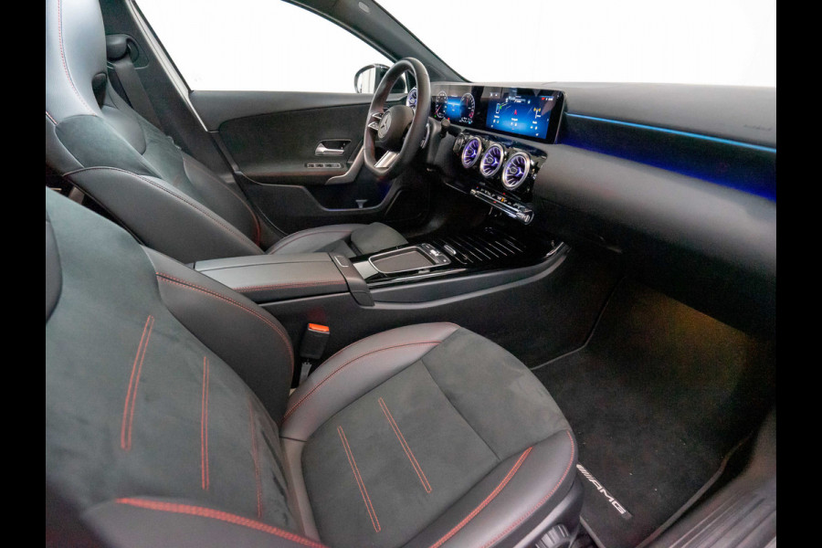 Mercedes-Benz A-Klasse A 250 e AMG Line | 2024 | 45 AMG look | Pano