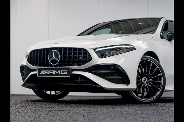 Mercedes-Benz A-Klasse A 250 e AMG Line | 2024 | 45 AMG look | Pano