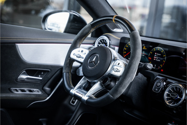 Mercedes-Benz CLA-Klasse AMG CLA45 S 4MATIC+ Performance - Panorama | Burmester | ACC | Stoelverwarming