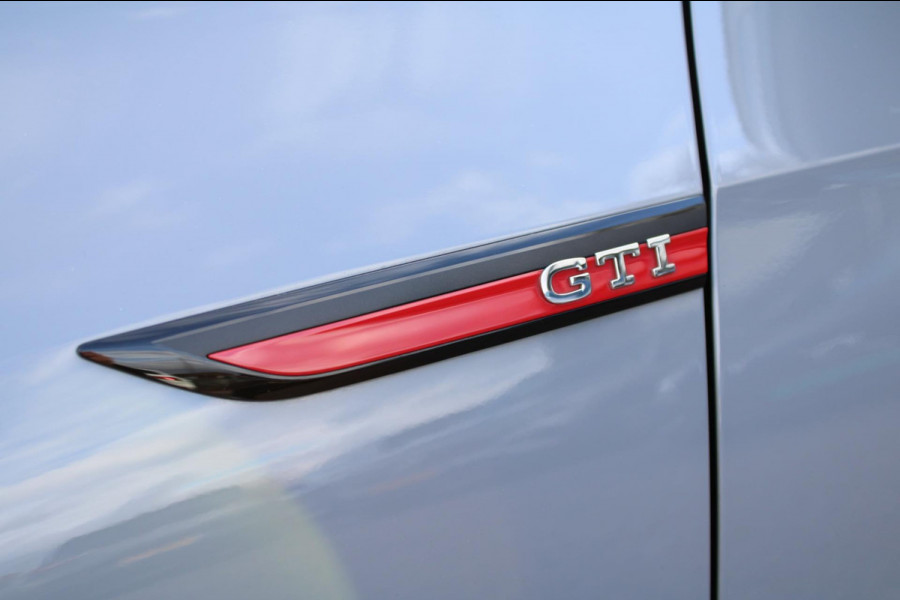 Volkswagen Golf 2.0 TSI GTI