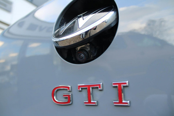 Volkswagen Golf 2.0 TSI GTI