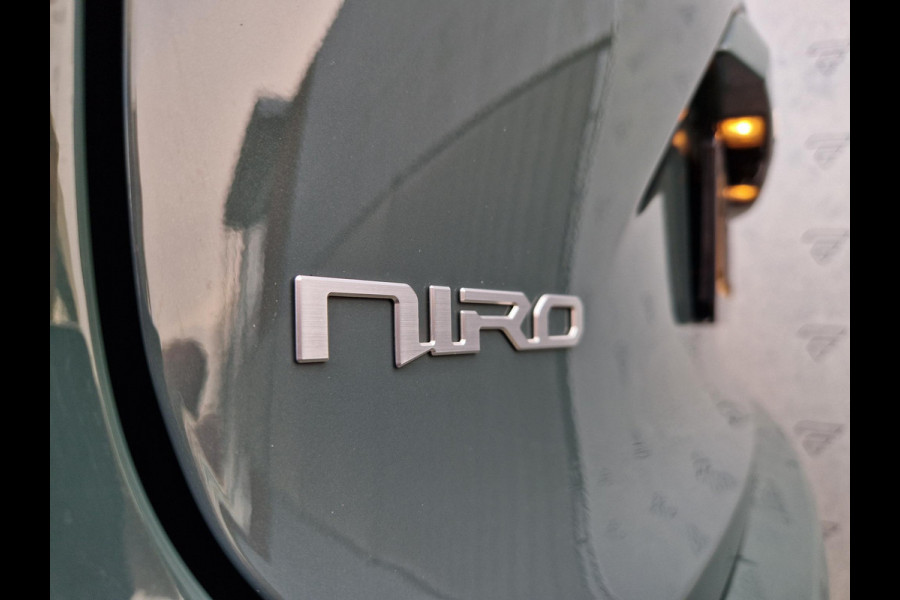 Kia Niro EV DynamicPlusLine 64.8 kWh Gratis Laadpaal | HUD | BSD | Open Dak | Stoelverwarming | Key-Less |