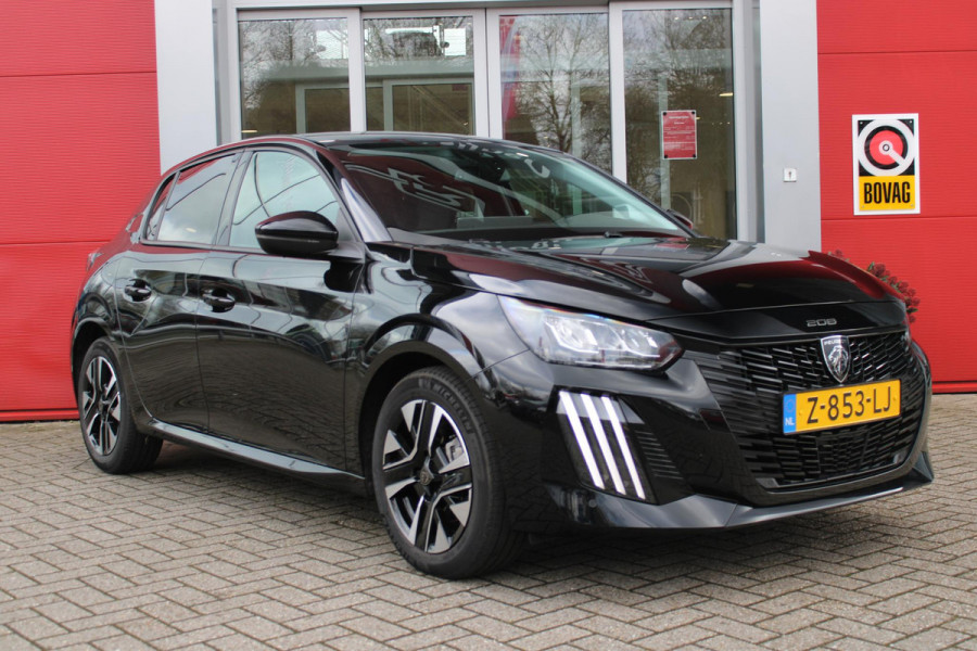 Peugeot 208 1.2 100PK ALLURE | ACHTERUITRIJ CAMERA | NAVIGATIE | DRAADLOZE APPLE CARPLAY/ANDROID AUTO | CLIMATE CONTROL | DAB+ RADIO | LICHTMETALEN VELGEN | CRUISE CONTROL | LED KOPLAMPEN | VERKEERSBORDEN HERKENNING | PARKEERSENSOREN VOOR EN ACHTER |