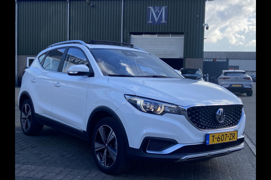 MG ZS EV Luxury 45 kWh Navigatie | Panoramadak | Stoelverwarming |Camera | Leder | FABRIEKSGARANTIE TOT 2028