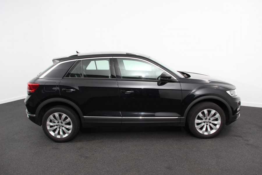 Volkswagen T-Roc 1.5 TSI DSG Sport | Navigatie | Apple Carplay/Android Auto | Climate Control | Adaptive Cruise Control | Camera | Elektrische Achterklep | Lane Assit | LED | DAB | Keyless Go |