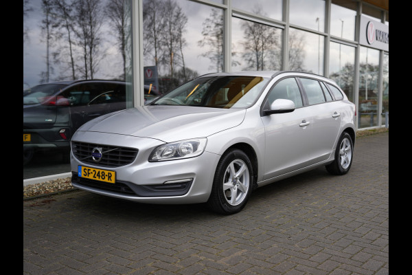 Volvo V60 2.0 T3 Kinetic | Navigatie | Climate Control | Stoelverwarming | Digital Dashboard