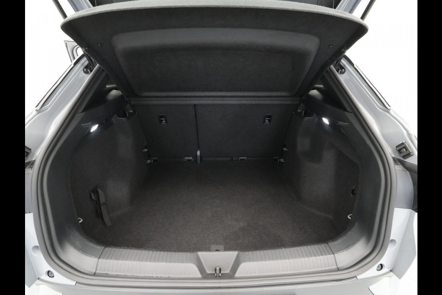 Volkswagen ID.4 Pro 77 kWh Private Lease 600,- pm obv 10.000km/48mnd 132
