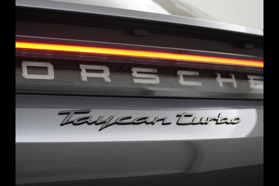 Porsche Taycan Turbo 93 kWh BOSE | SPORT STOELEN PLUS | ADAP. CRUISE | LUCHTVERING | * 66.014,- excl. BTW | ORIG. NL+1e eigenaar DEALER ONDERHOUDEN