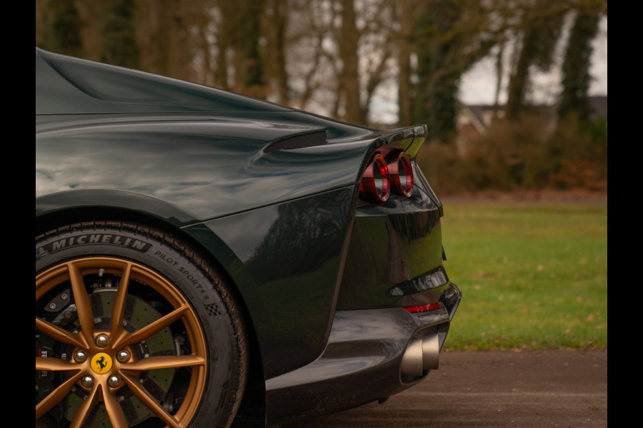 Ferrari 812 GTS 6.5 V12 HELE | Verde Zeltweg | Full Carbon | Atelier Car | 1e eig | Lift | Magnifiek!