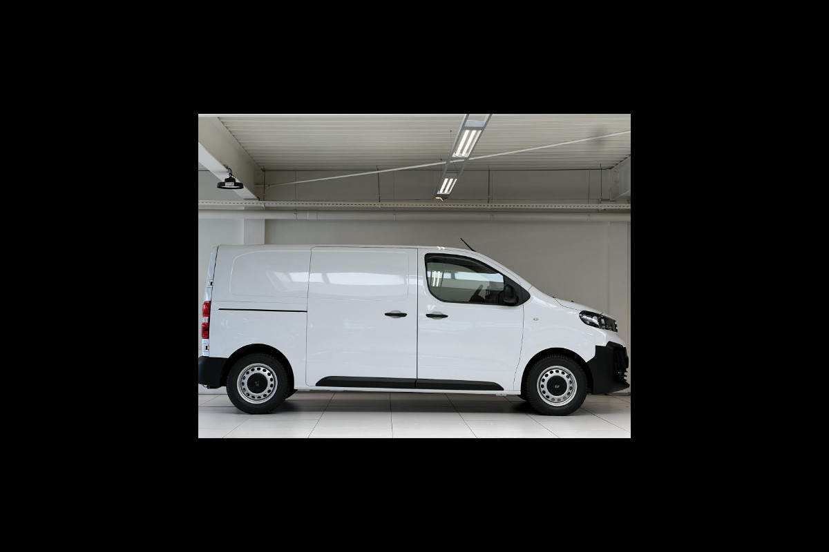 Peugeot Expert L2 145 Pk. AUTOMAAT | 2,9% rente | navigatie incl. Apple Carplay | trekhaak | camera | parkeersensoren voor & achter | dodehoek detectie | rijklaarprijs Peugeot Expert L2 145 Pk. AUTOMAAT | 2,9% rente | navigatie incl. Apple Carplay | trekhaak | camera | parkeersensoren voor & achter | dodehoek detectie | rijklaarprijs