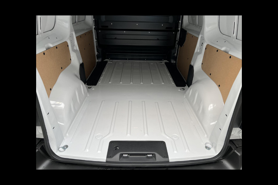 Peugeot Expert L2 145 Pk. AUTOMAAT | 2,9% rente | navigatie incl. Apple Carplay | trekhaak | camera | parkeersensoren voor & achter | dodehoek detectie | rijklaarprijs