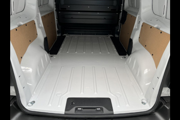Peugeot Expert L2 145 Pk. AUTOMAAT | 2,9% rente | navigatie incl. Apple Carplay | trekhaak | camera | parkeersensoren voor & achter | dodehoek detectie | rijklaarprijs