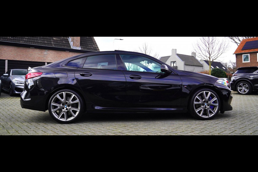 BMW 2 Serie Gran Coupé M235i xDrive High Executive | Harman Kardon | M Aerodynamica | M-Kuipstoelen | Schuif/kanteldak | Head up