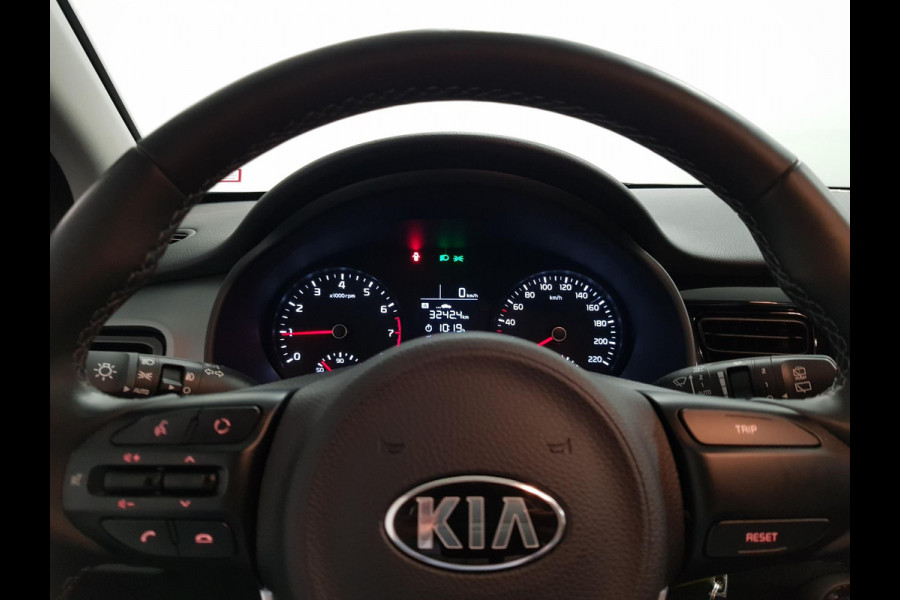 Kia Stonic 1.0 T-GDi DynamicLine | Climate Control | Navigatie | Stoelverwarming | Privacy Glass | Lichtmetalen velgen