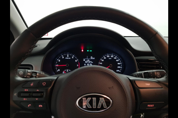 Kia Stonic 1.0 T-GDi DynamicLine | Climate Control | Navigatie | Stoelverwarming | Privacy Glass | Lichtmetalen velgen