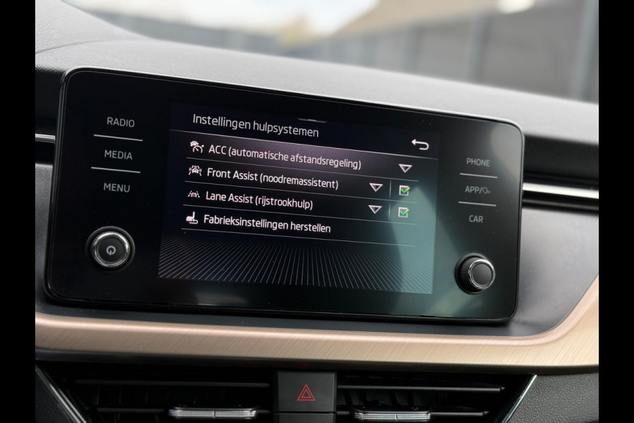 Škoda Kamiq 1.5 TSI ACT Sport CarPlay 150pk Camera