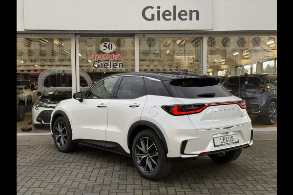 Lexus LBX 1.5 Hybrid Emotion Bi Tone | Tech pack, Leer, Stoel + Stuurverwarming, Parkeersensoren, Dodehoekherkenning, Elektrische achterkl