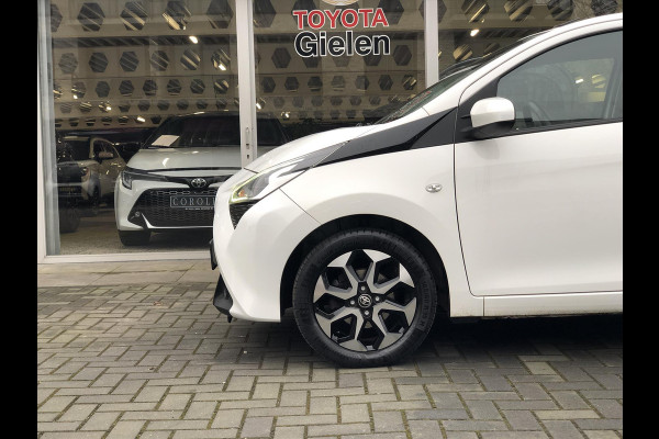 Toyota Aygo 1.0 VVT-i 72pk 5D x-joy | Apple CarPlay/Android Auto, Lichtmetalen velgen, Parkeersensoren, Safety Sense, Camera