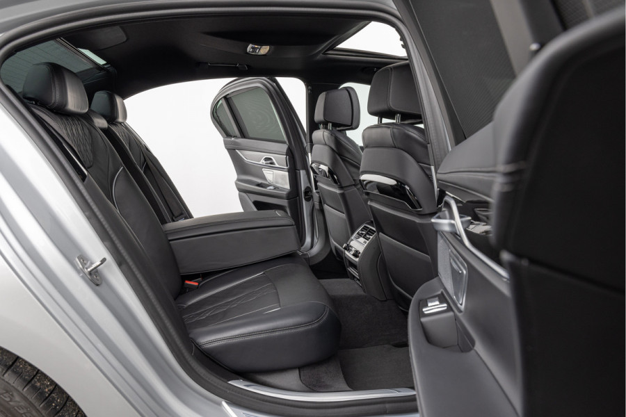 BMW 7 Serie M-750d xDrive High Executive M-pakket 20'' Bowers&Wilkins Pano