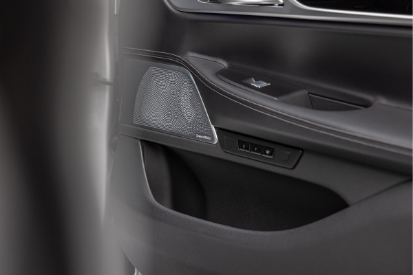 BMW 7 Serie M-750d xDrive High Executive M-pakket 20'' Bowers&Wilkins Pano