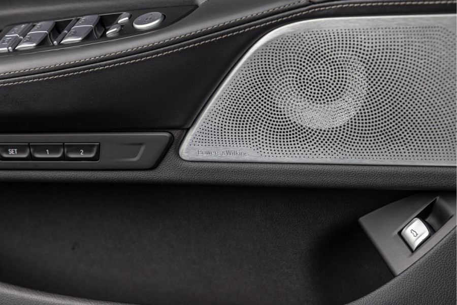 BMW 7 Serie M-750d xDrive High Executive M-pakket 20'' Bowers&Wilkins Pano