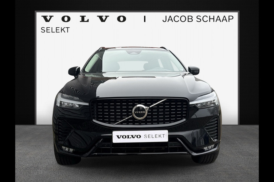 Volvo XC60 B4 Plus Dark / Elektrisch verstelbare voorstoelen / Lederen bekleding / Intellisafe Surround /