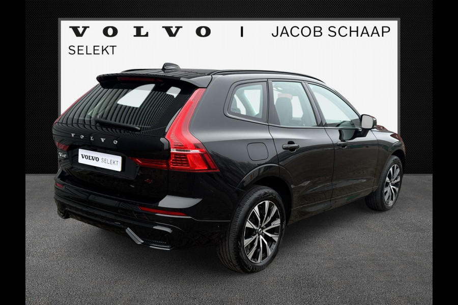 Volvo XC60 B4 Plus Dark / Elektrisch verstelbare voorstoelen / Lederen bekleding / Intellisafe Surround /