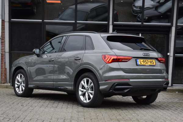 Audi Q3 45 TFSI e S edition 3x S line Lane Acc Keyless