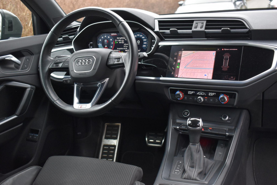 Audi Q3 45 TFSI e S edition 3x S line Lane Acc Keyless