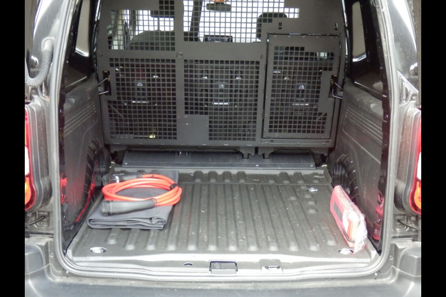 Fiat E-Doblò 136 pk. Crew L2 50 kWh I 5 zitplaatsen I
