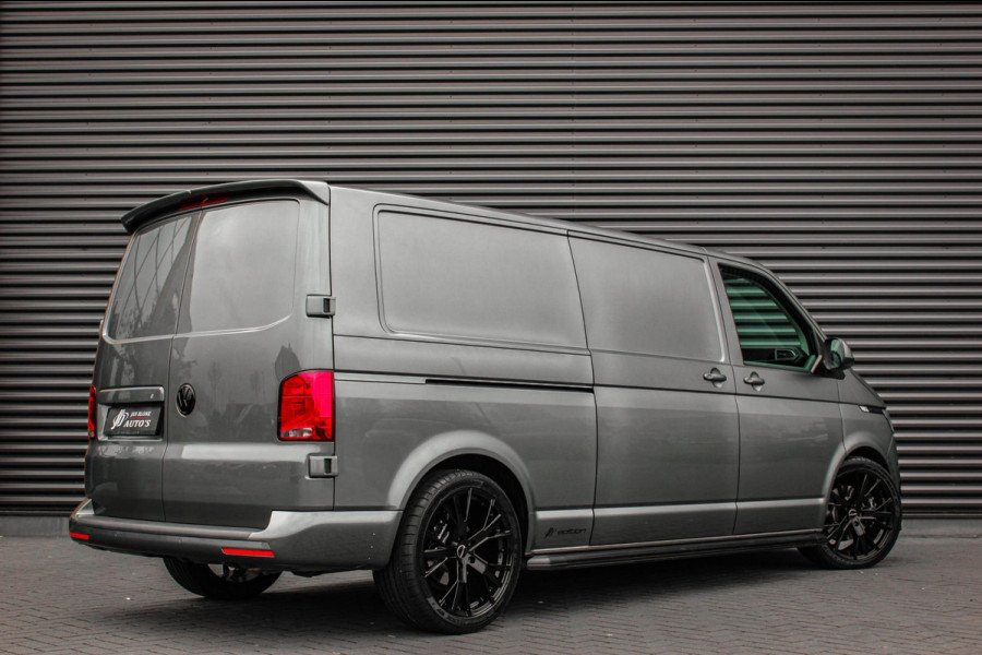 Volkswagen Transporter 2.0 TDI L2H1 204PK FULL BLACK / JB- EDITION / LEDEREN BEKLEDING / VERLAGINGSVEREN / APPLE CARPLAY / SPOILER