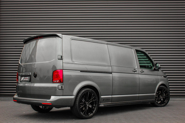 Volkswagen Transporter 2.0 TDI L2H1 204PK FULL BLACK / JB- EDITION / LEDEREN BEKLEDING / VERLAGINGSVEREN / APPLE CARPLAY / SPOILER
