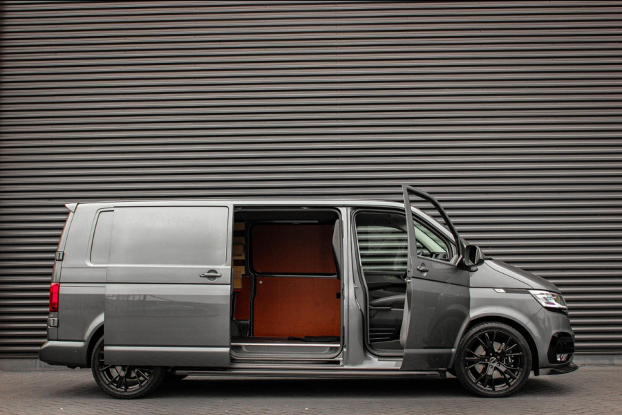 Volkswagen Transporter 2.0 TDI L2H1 204PK FULL BLACK / JB- EDITION / LEDEREN BEKLEDING / VERLAGINGSVEREN / APPLE CARPLAY / SPOILER