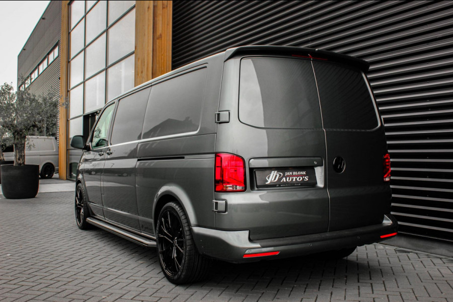 Volkswagen Transporter 2.0 TDI L2H1 204PK FULL BLACK / JB- EDITION / LEDEREN BEKLEDING / VERLAGINGSVEREN / APPLE CARPLAY / SPOILER