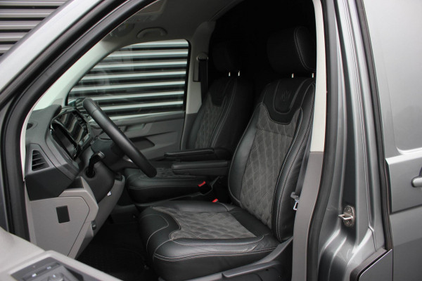 Volkswagen Transporter 2.0 TDI L2H1 204PK FULL BLACK / JB- EDITION / LEDEREN BEKLEDING / VERLAGINGSVEREN / APPLE CARPLAY / SPOILER