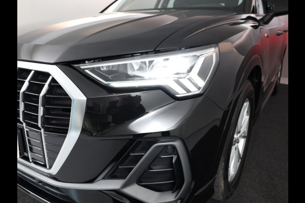 Audi Q3 45 TFSI e Advanced edition 245 pk S-tronic | Navigatie via App | Parkeersensoren achter | Adaptieve cruise control | Stoelverwarming | S-line exterieur |