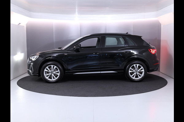 Audi Q3 45 TFSI e Advanced edition 245 pk S-tronic | Navigatie via App | Parkeersensoren achter | Adaptieve cruise control | Stoelverwarming | S-line exterieur |