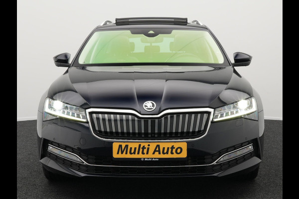 Škoda Superb Combi 1.4 TSI iV Laurin & Klement Plug in Hybrid PHEV | Panodak | Trekhaak af Fabriek | Lederen Sportstoelen Memory & Ventilatie | Adaptive Cruise | Crystal LED | Virtual | Apple Carplay | Navigatie | 360 Camera |