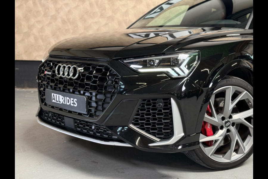 Audi RS Q3 TFSI | Pano | Schaalstoelen | B&O | Keyless | Camera | Carbon | DAB