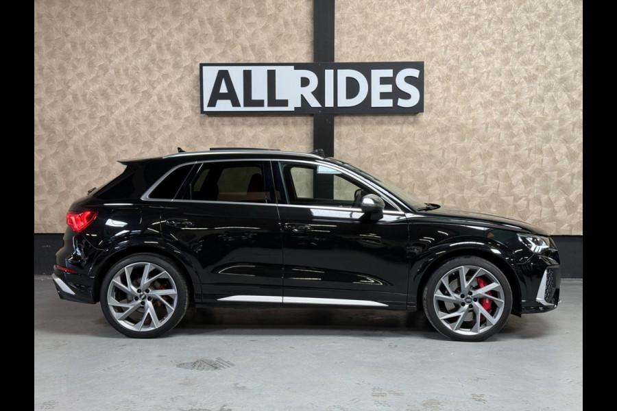 Audi RS Q3 TFSI | Pano | Schaalstoelen | B&O | Keyless | Camera | Carbon | DAB