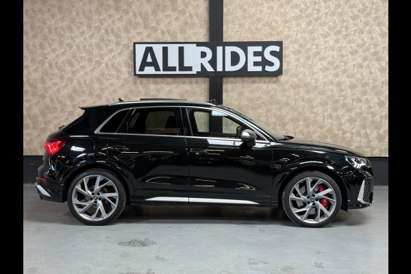 Audi RS Q3 TFSI | Pano | Schaalstoelen | B&O | Keyless | Camera | Carbon | DAB