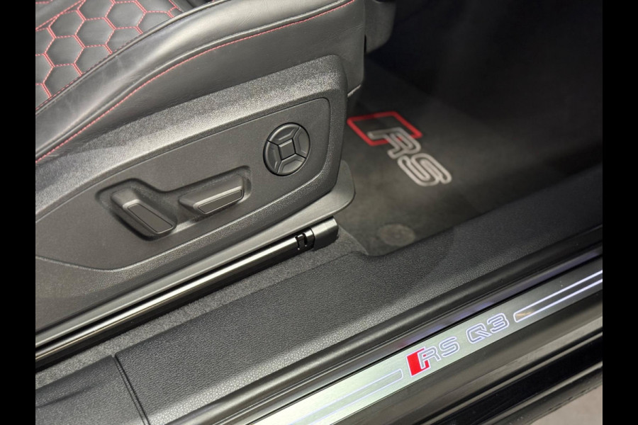 Audi RS Q3 TFSI | Pano | Schaalstoelen | B&O | Keyless | Camera | Carbon | DAB