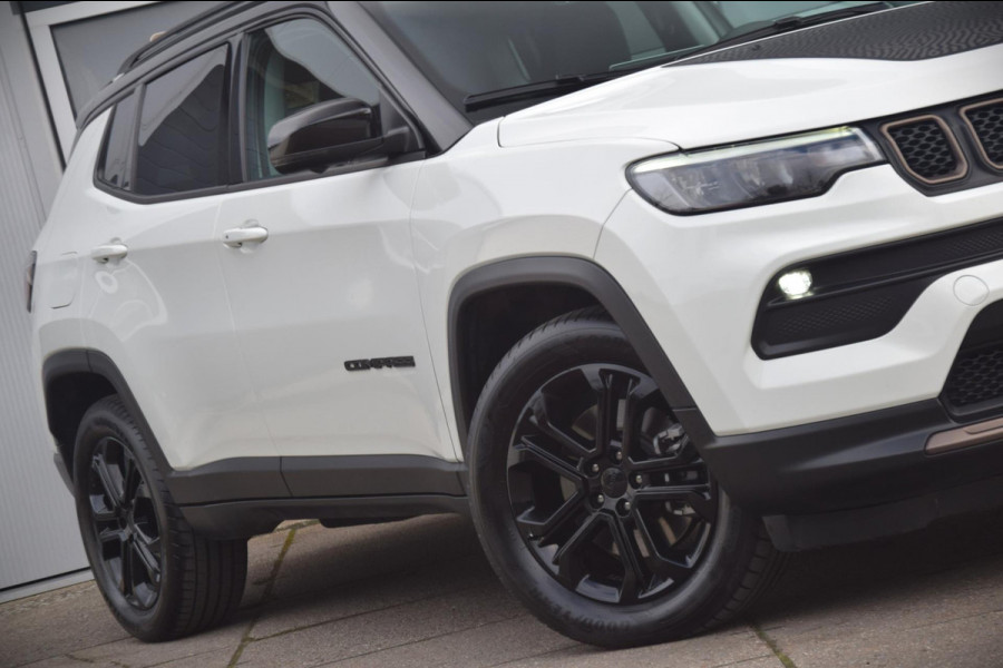 Jeep Compass 4xe 240 Plug-in Hybrid Electric Upland 360 CAMERA/TWO-TONE/PREMIUM AUDIO/ DODEHOEK DETECTIE