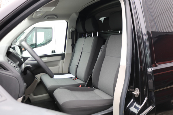 Volkswagen Transporter 2.0 TDI L2 H1 102pk Airco Trekhaak 52dkm