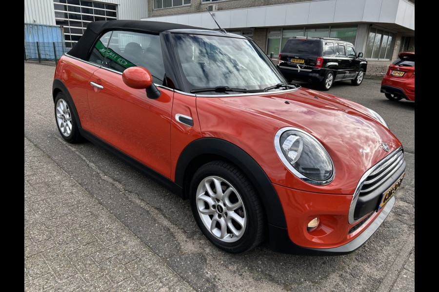 MINI Cabrio 1.5 One