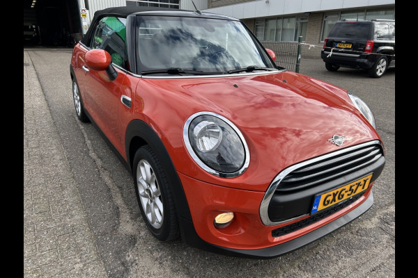 MINI Cabrio 1.5 One